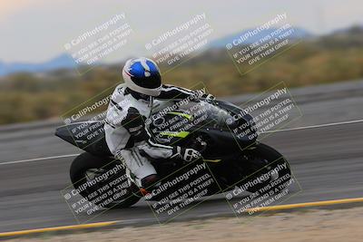 media/Jan-14-2023-SoCal Trackdays (Sat) [[497694156f]]/Turn 11 Inside (950am)/